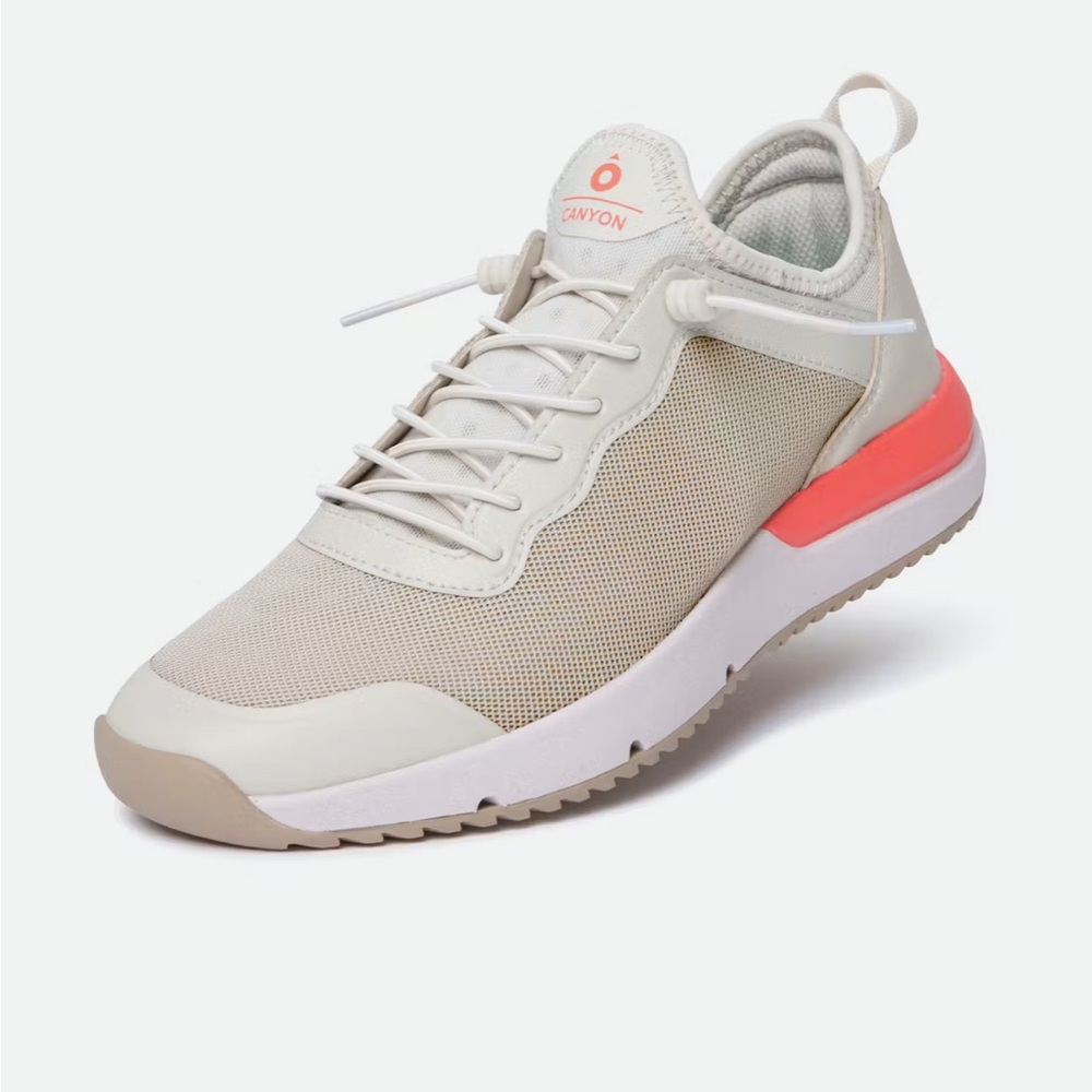 Tropicfeel Canyon Foggy Sand Cream and Orange Sneakers Mens Sz 9.5